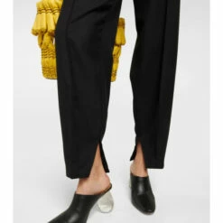 Loewe High-rise Wool Pants 7 Loewe High-rise Wool Pants -Loewe Shop unnamed file 1070