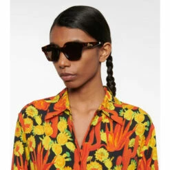 Loewe Square Sunglasses 9 Loewe Square Sunglasses -Loewe Shop unnamed file 1409