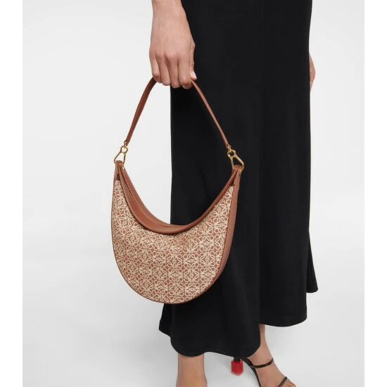 Loewe Luna Anagram Shoulder Bag 5 Loewe Luna Anagram Shoulder Bag - Image 5