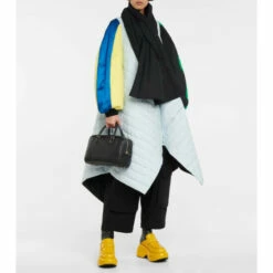 Loewe Amazona 28 Leather Tote 7 Loewe Amazona 28 Leather Tote -Loewe Shop unnamed file 1746