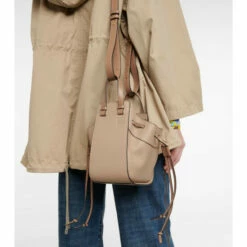 Loewe Hammock Mini Leather Shoulder Bag -Loewe Shop unnamed file 1760