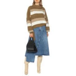 Loewe Hammock Small Leather Shoulder Bag -Loewe Shop unnamed file 1800