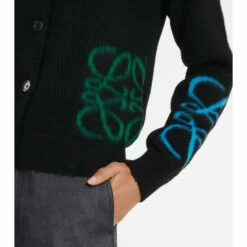 Loewe Anagram Intarsia Wool Cardigan -Loewe Shop unnamed file 1976