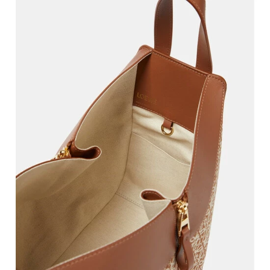 Loewe Hammock Small Leather Shoulder Bag 2 Loewe Hammock Small Leather Shoulder Bag - Image 2