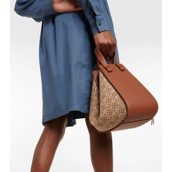 Loewe Hammock Small Leather Shoulder Bag 5 Loewe Hammock Small Leather Shoulder Bag - Image 5