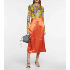 Loewe Hammock Mini Leather Shoulder Bag -Loewe Shop unnamed file 2162