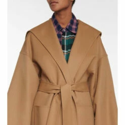 Loewe Belted Wool And Cashmere Coat -Loewe Shop unnamed file 2258