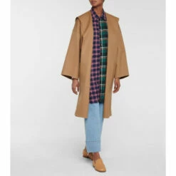 Loewe Belted Wool And Cashmere Coat -Loewe Shop unnamed file 2260