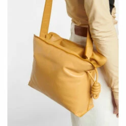 Loewe Flamenco Puffer Leather Clutch -Loewe Shop unnamed file 2279