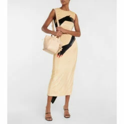 Loewe Hammock Small Leather Shoulder Bag -Loewe Shop unnamed file 2322