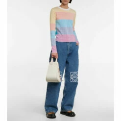 Loewe Hammock Small Leather Shoulder Bag -Loewe Shop unnamed file 2337