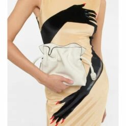 Loewe Flamenco Leather Clutch -Loewe Shop unnamed file 2508