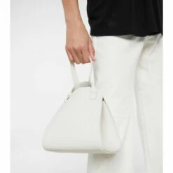 Loewe Hammock Small Leather Shoulder Bag -Loewe Shop unnamed file 2623