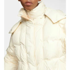 Loewe Cropped Puffer Jacket -Loewe Shop unnamed file 2707