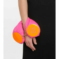 Loewe Bracelet Convertible Leather Shoulder Bag -Loewe Shop unnamed file 2734