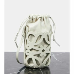 Loewe Shop -Loewe Shop unnamed file 3112