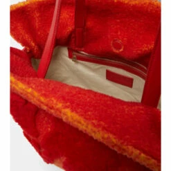 Loewe Shop -Loewe Shop unnamed file 3130