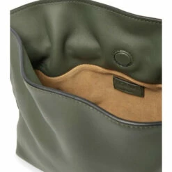 Loewe Shop -Loewe Shop unnamed file 3137