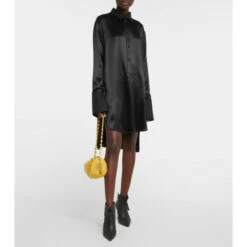 Loewe Bracelet Small Convertible Leather Pouch -Loewe Shop unnamed file 454