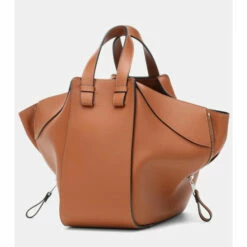 Loewe Hammock Small Leather Shoulder Bag -Loewe Shop unnamed file 613