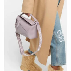 Loewe Puzzle Leather Shoulder Bag -Loewe Shop unnamed file 874