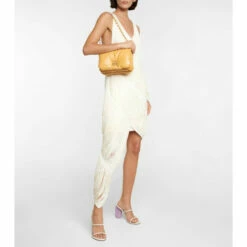 Loewe Goya Puffer Small Leather Shoulder Bag -Loewe Shop unnamed file 885