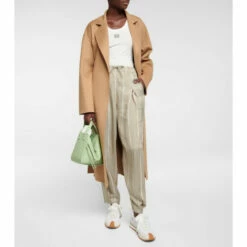 Loewe Hammock Leather Tote -Loewe Shop unnamed file 971